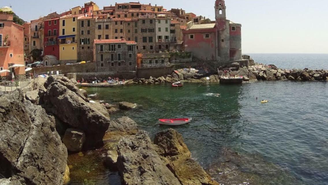 Cocoon, Atypical Flat In Historic Center & Breakfast Apartment Sarzana Luaran gambar